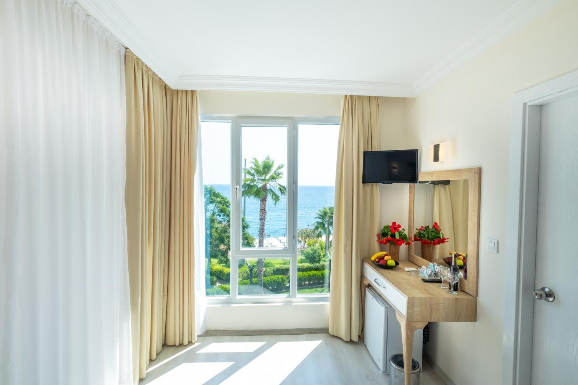 Viking Beach Hotel & Spa Kemer Exterior photo